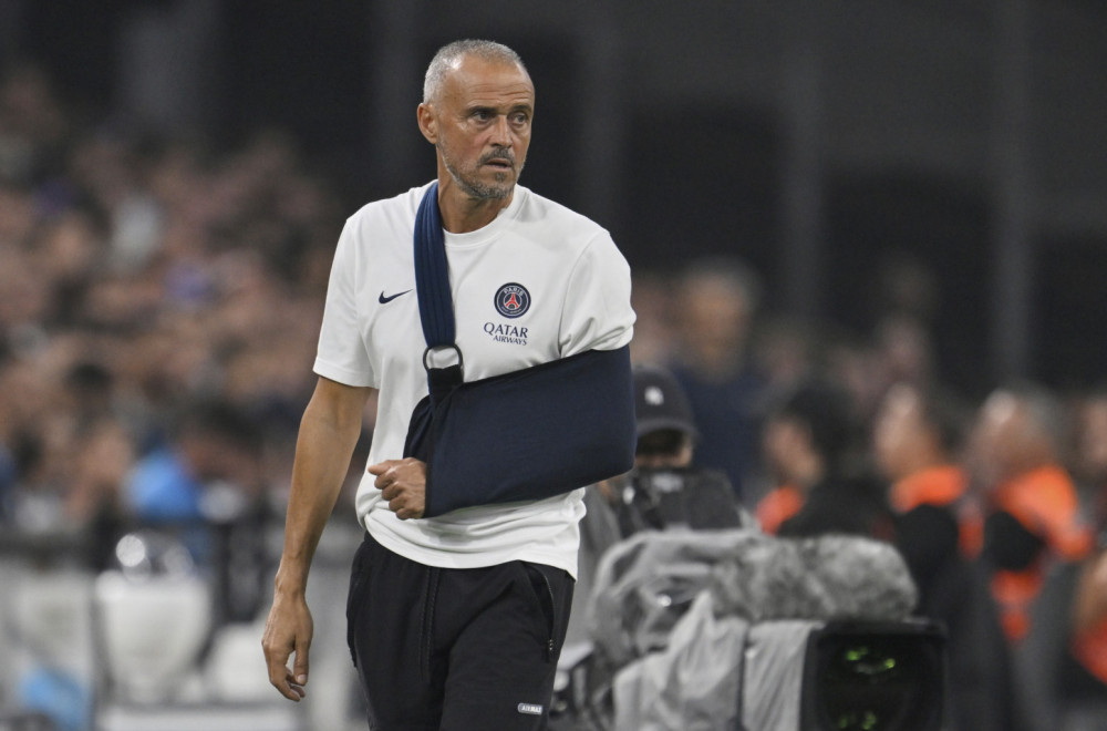 Enrike proglašen za najboljeg dok vodi utakmicu