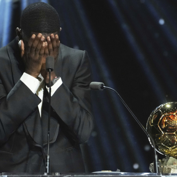 Dembele plakao kao kiša: "Da mi je neko rekao..." VIDEO