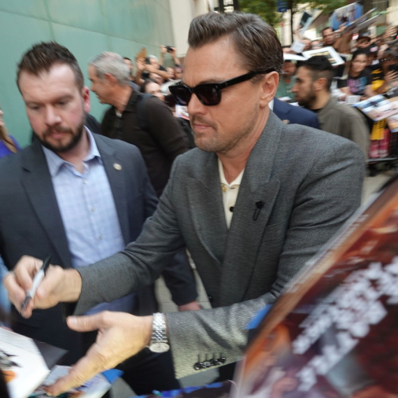 Leonardo Dikaprio konačno pokazao lice i svi se pitaju – šta mu se dešava? FOTO