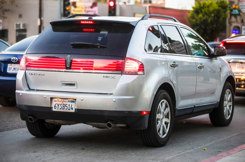 I to se desilo: Država ostala bez novih ragistarskih tablica!