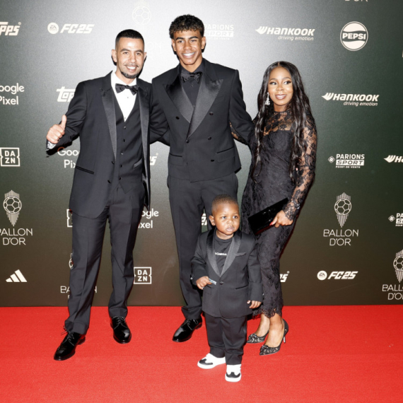 Jamalov otac: "Nešto čudno se desilo, Lamin je oštećen"