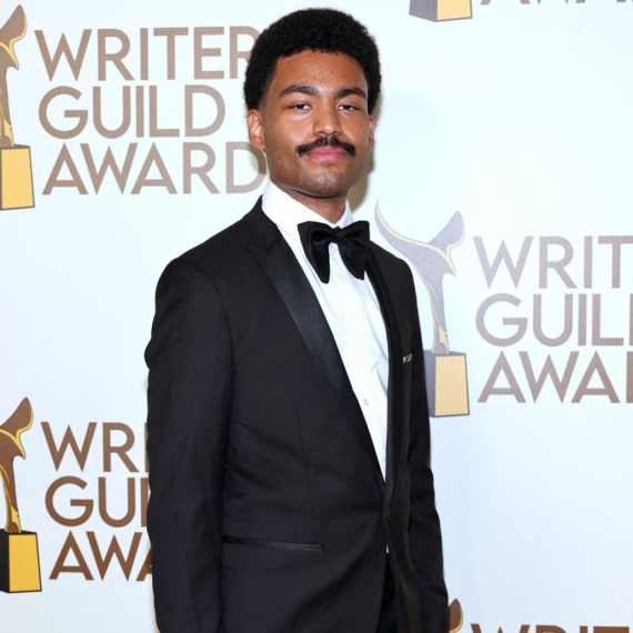 Poznati scenarista uhapšen u vozu iz banalnog razloga: "Zovete policiju samo jer sam crnac" VIDEO