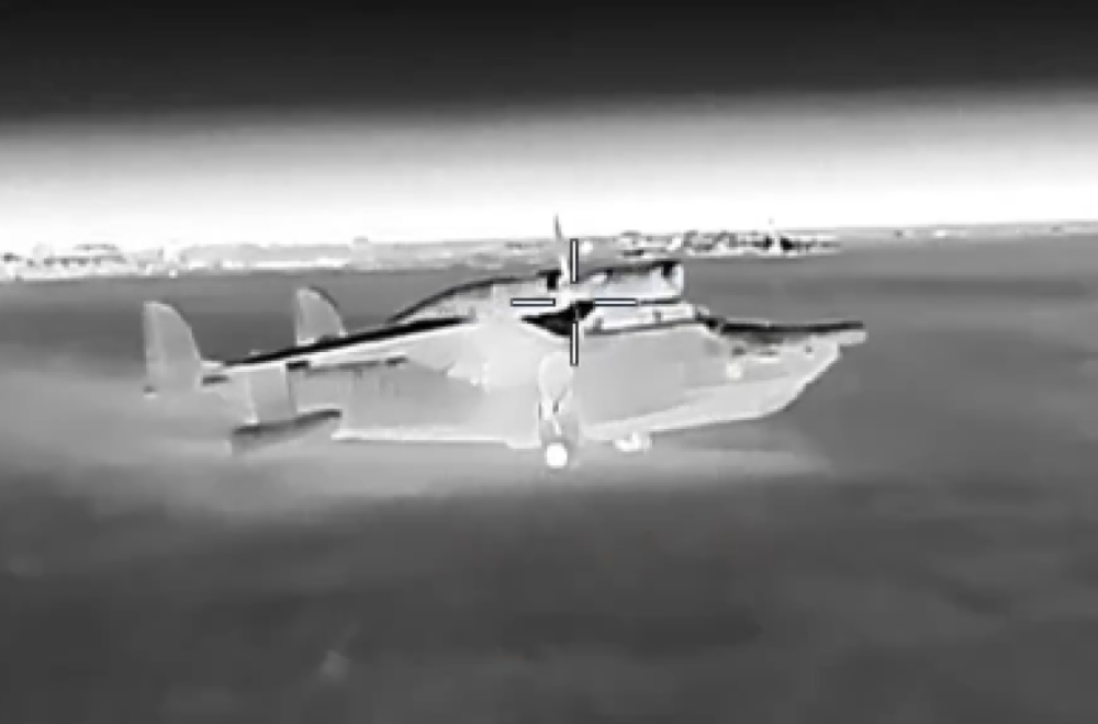 "Prvi put ikada": Ukrajina dronovima pogodila retke ruske letelice! VIDEO