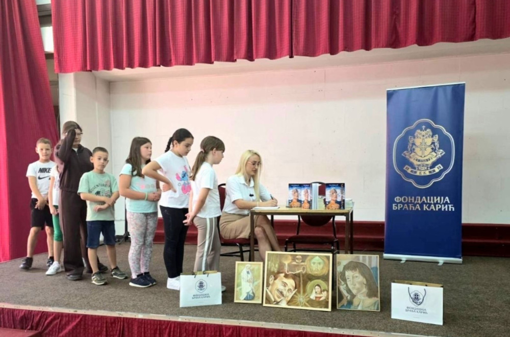 Nina Kuburović autorka zbirke "Čarobni štapić" održala promociju u školi u rodnoj Kaluđerici FOTO