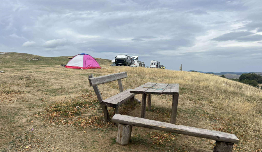 Katun na Durmitoru koji obožava Novak Đoković: Noćenje 15 evra, voda izvorska, kupatilo zajedničko
