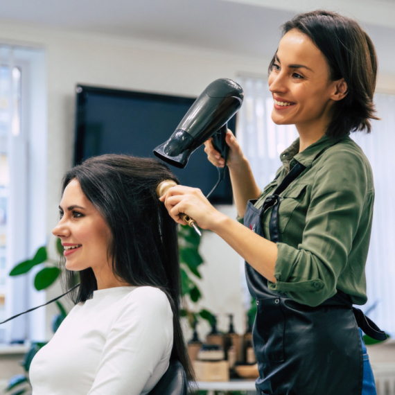 Sedam stvari koje se ne usuđujemo da kažemo svojoj frizerki