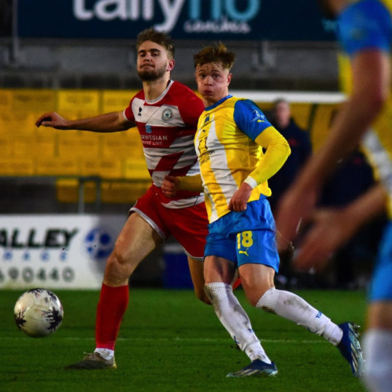 Bivši igrač Arsenala u komi – udario u betonski zid tokom utakmice