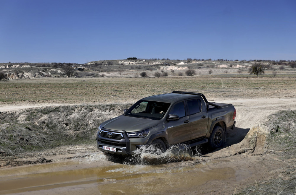 Prva vožnja: Toyota Hilux – svuda pođi, svuda prođi