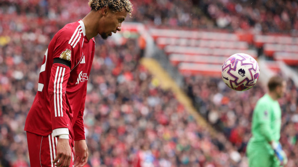 Slot "ukorio" Ekitikea: "Glupo ponašanje"