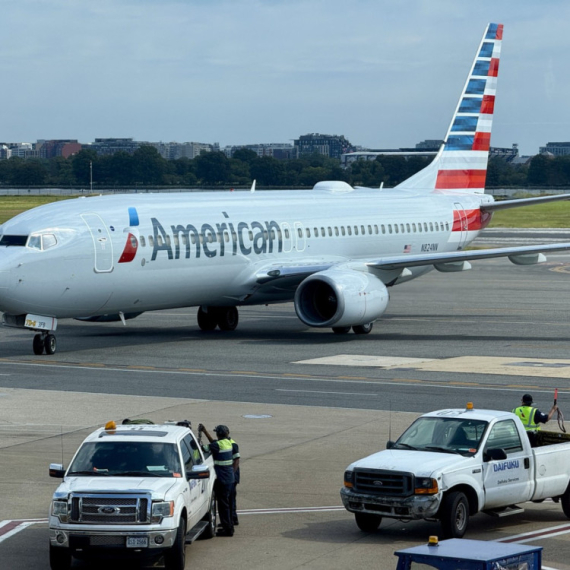 Drama; Nebo nad Njujorkom zatvoreno: Hitno prizemljeni avioni