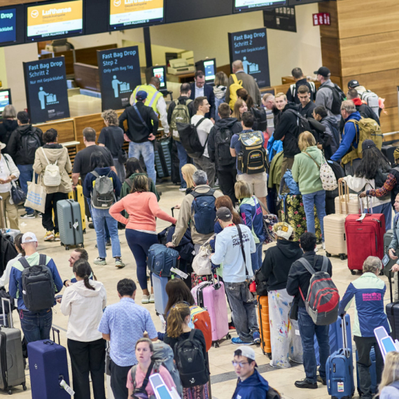 Potpuni haos, letovi se pomeraju: Sajber napad, štrajkovi i tehnički problemi napravili pometnju FOTO