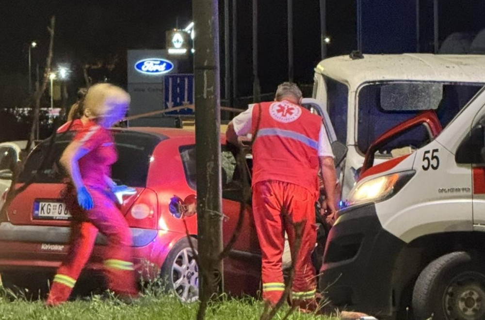 Poznato stanje teško povređenih tinejdžera u nesreći kod Kragujevca