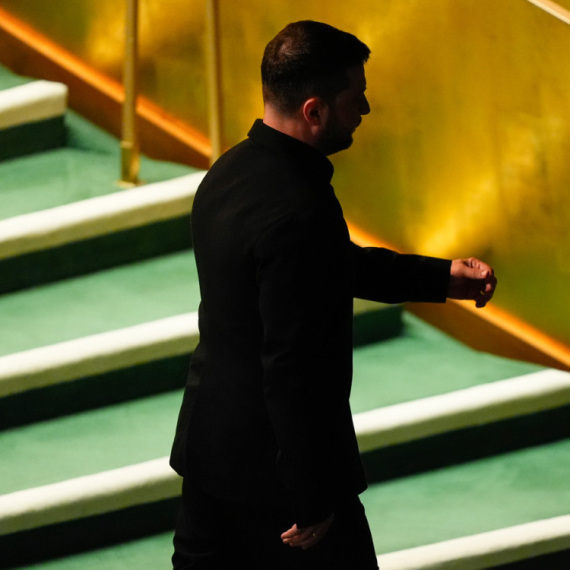 Shock: Zelensky "changes the course"; Giving up lost territories?