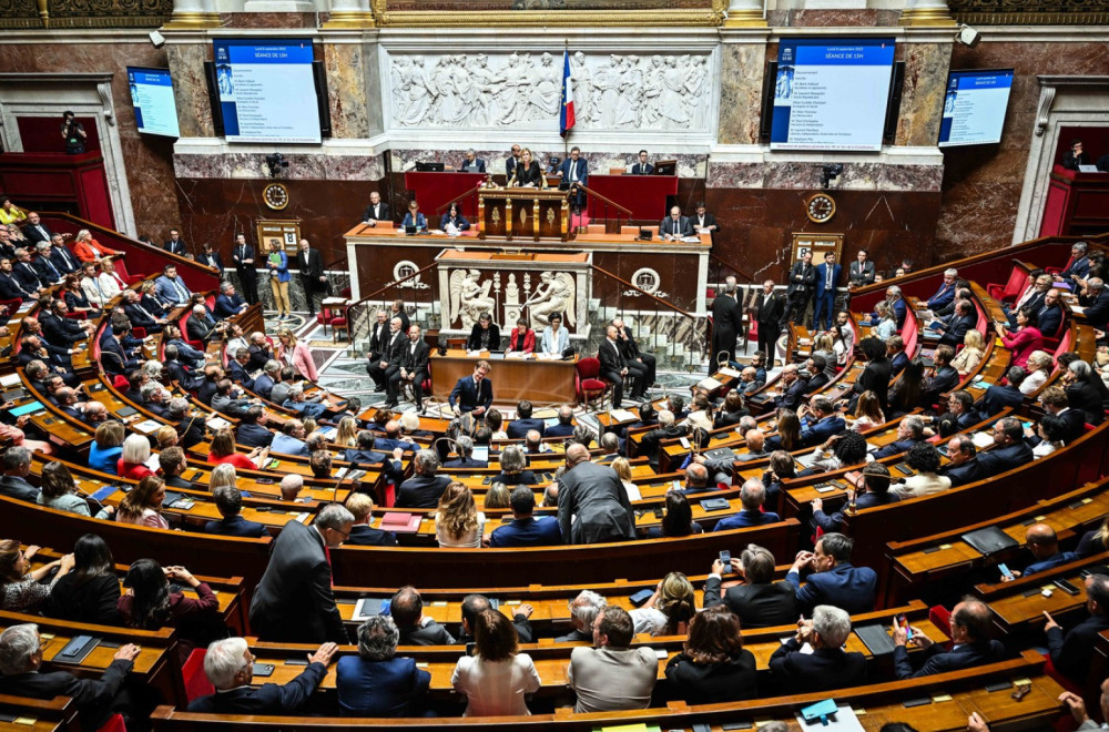 Novi haos u Francuskoj; "Izglasajte mu nepoverenje"