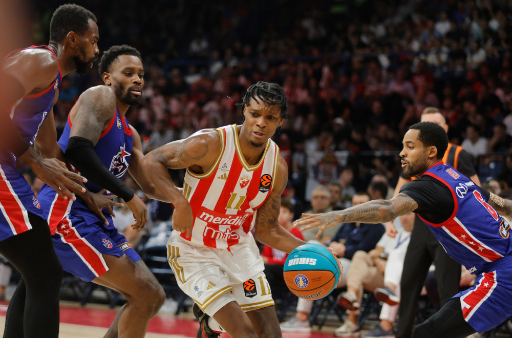 Zvezda razbijena u Beogradu; Sferopulos bez reči; Moneke: Glupe greške; Nvora: Ovo je prvi put...