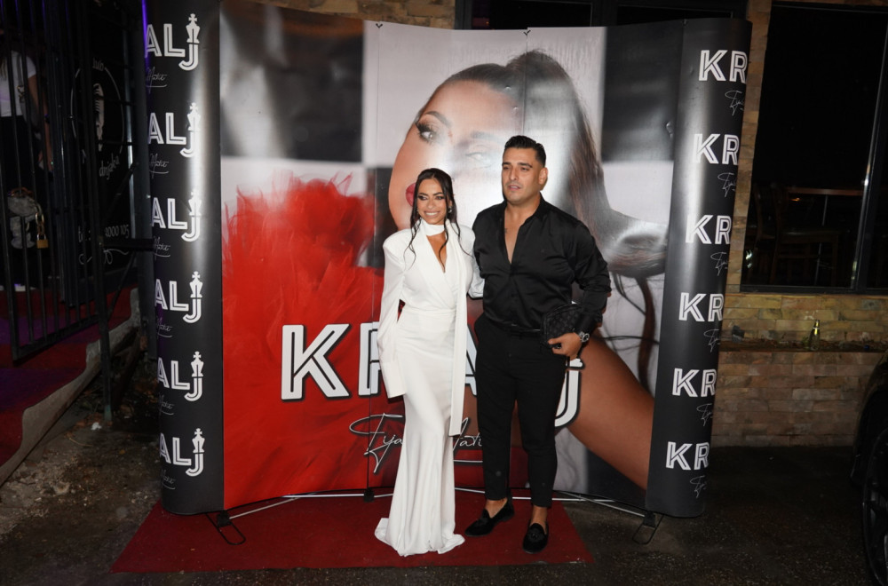 Darko Lazić imao saobraćajnu nesreću: Pevač i njegova supruga povređeni VIDEO