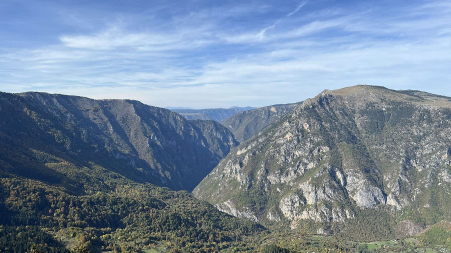 Hteo da zaprosi devojku, pa jedva ostao živ; Drama na Durmitoru, hitno reagovala Gorska služba spasavanja FOTO