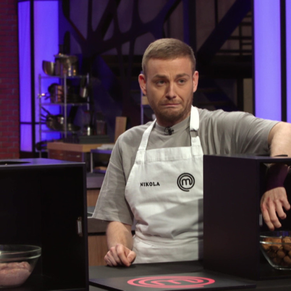 "Dlakavo je": Dok takmičari nastavljaju sa pogađanjem, sudija Filip umire od smeha VIDEO