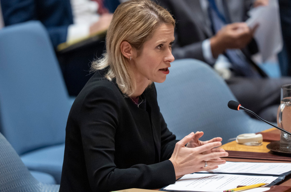 Kaja zavapila: Molim vas...