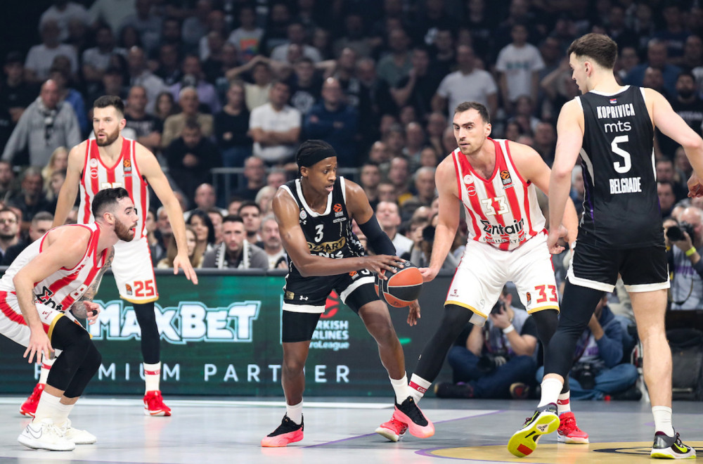 Zvanično: Olimpijakos predstavio Nilikinu