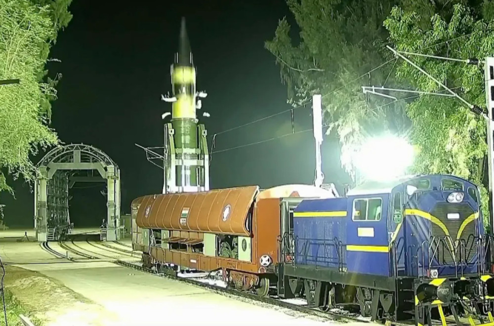 Indija ispalila balističku raketu sa voza VIDEO