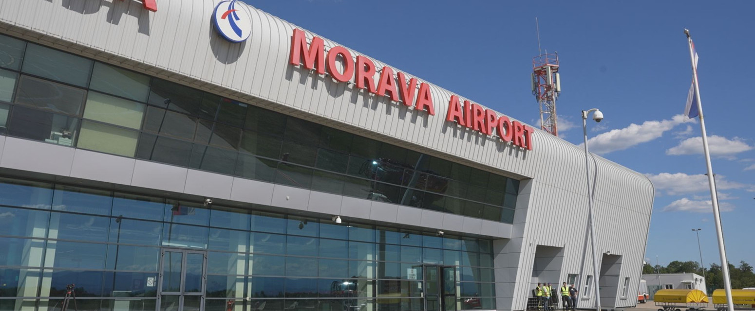 Srpski aerodrom obara rekorde: Sve više putnika, u planu i nove destinacije FOTO