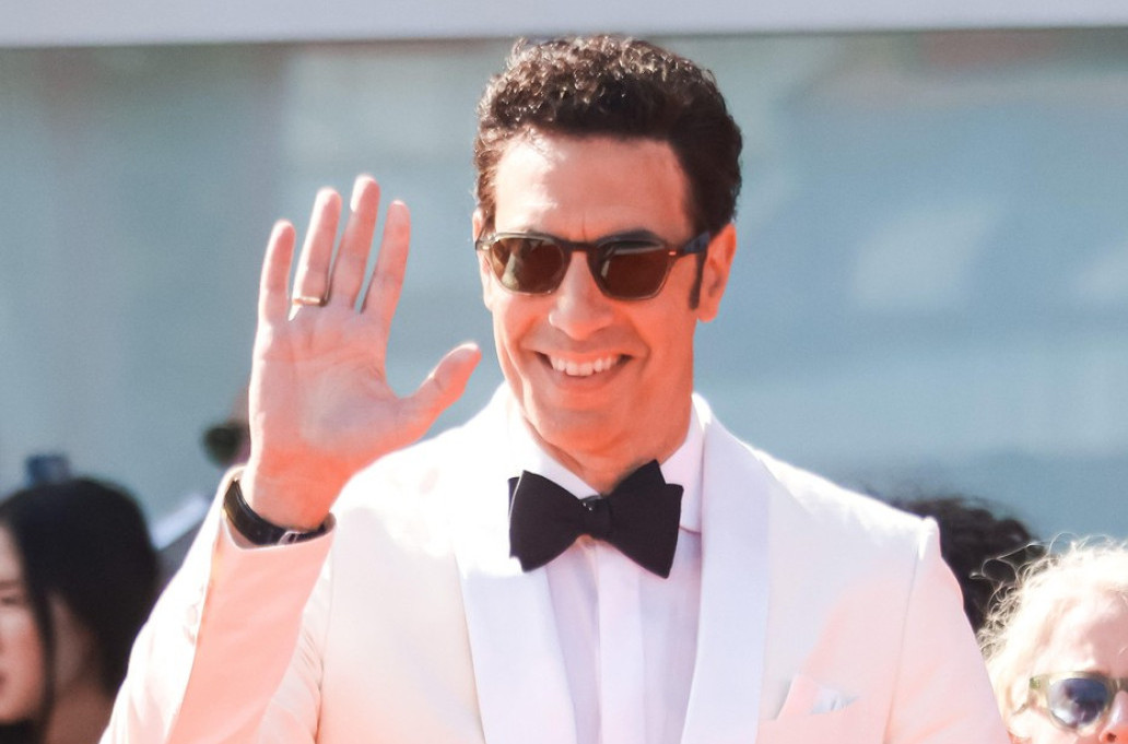 Glumac dva meseca nakon razvoda već šeta novu devojku i to lepoticu sa OnlyFans-a FOTO