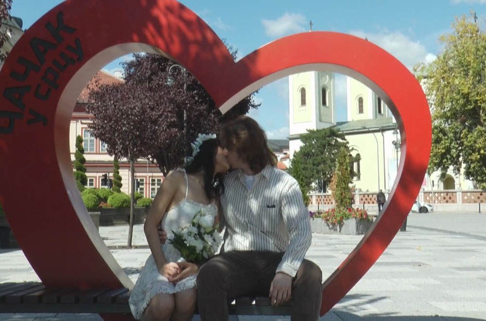 Kanađanin i Filipinka izabrali da se venčaju u Čačku: Evo i zašto FOTO