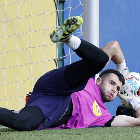 Peh za pehom golmana Barse – primio gol sa 40 metara, sutradan operisan