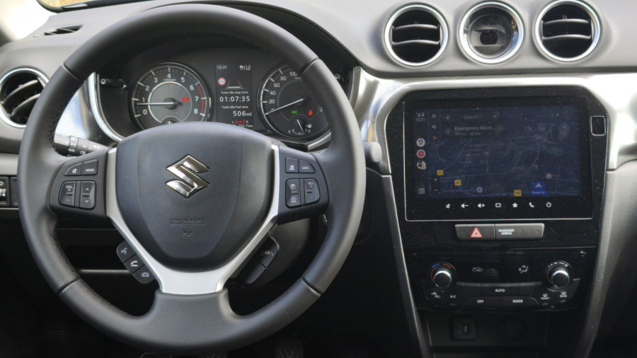 Vozili smo: Suzuki Vitara Hybrid – svestrani Japanac za manje od 25.000 evra