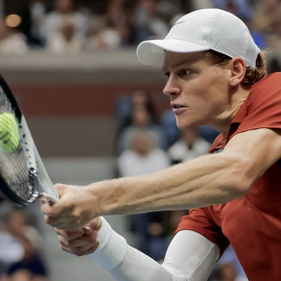 Siner se pomučio za treće kolo Pekinga