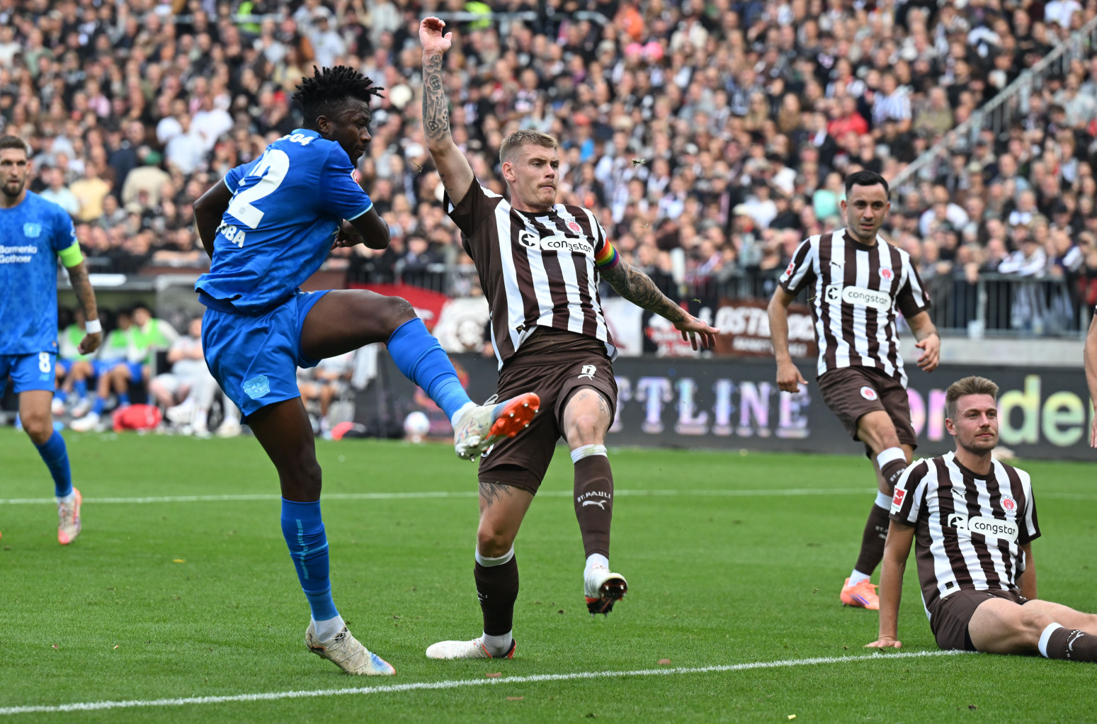 Poku "rastužio" crno-bele – Dortmund "juri" za Bajernom