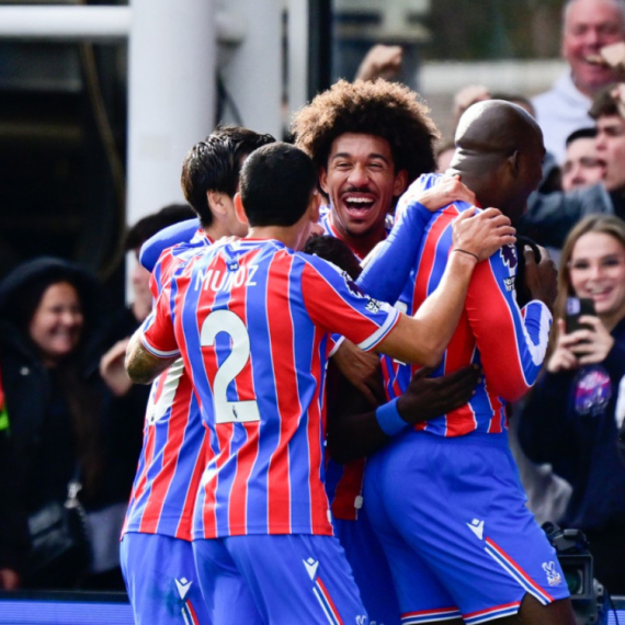 Uzalud Kjeza i Alison, nemoćni Liverpul nokautiralo dete Arsenala za prvi poraz!