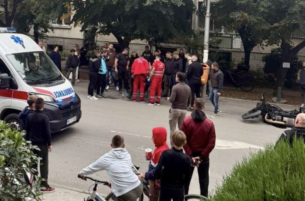 Sudar u Novom Pazaru: Povređen motociklista FOTO