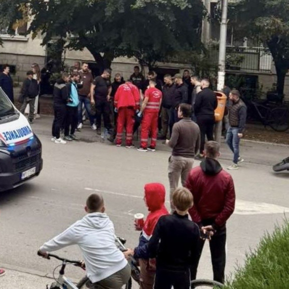 Sudar u Novom Pazaru: Povređen motociklista FOTO