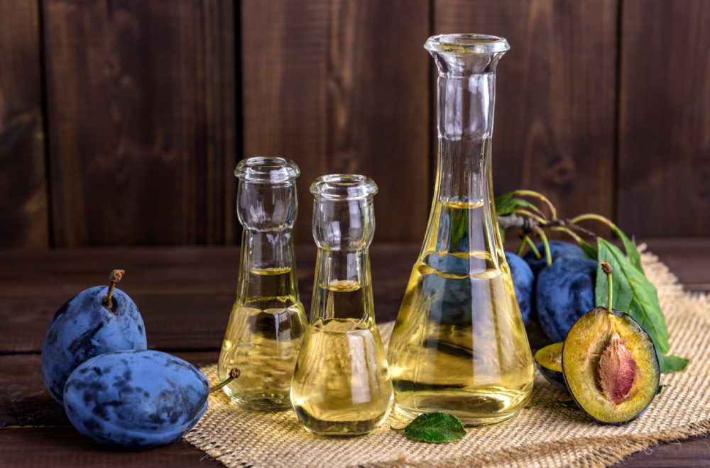 Amerikanka prvi put probala rakiju, njena reakcija je totalni hit VIDEO