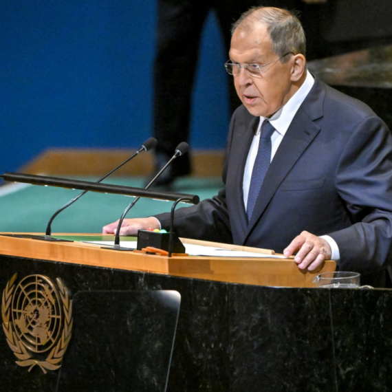 Lavrov: Moskva ostaje dosledna u odbrani suvereniteta Srbije