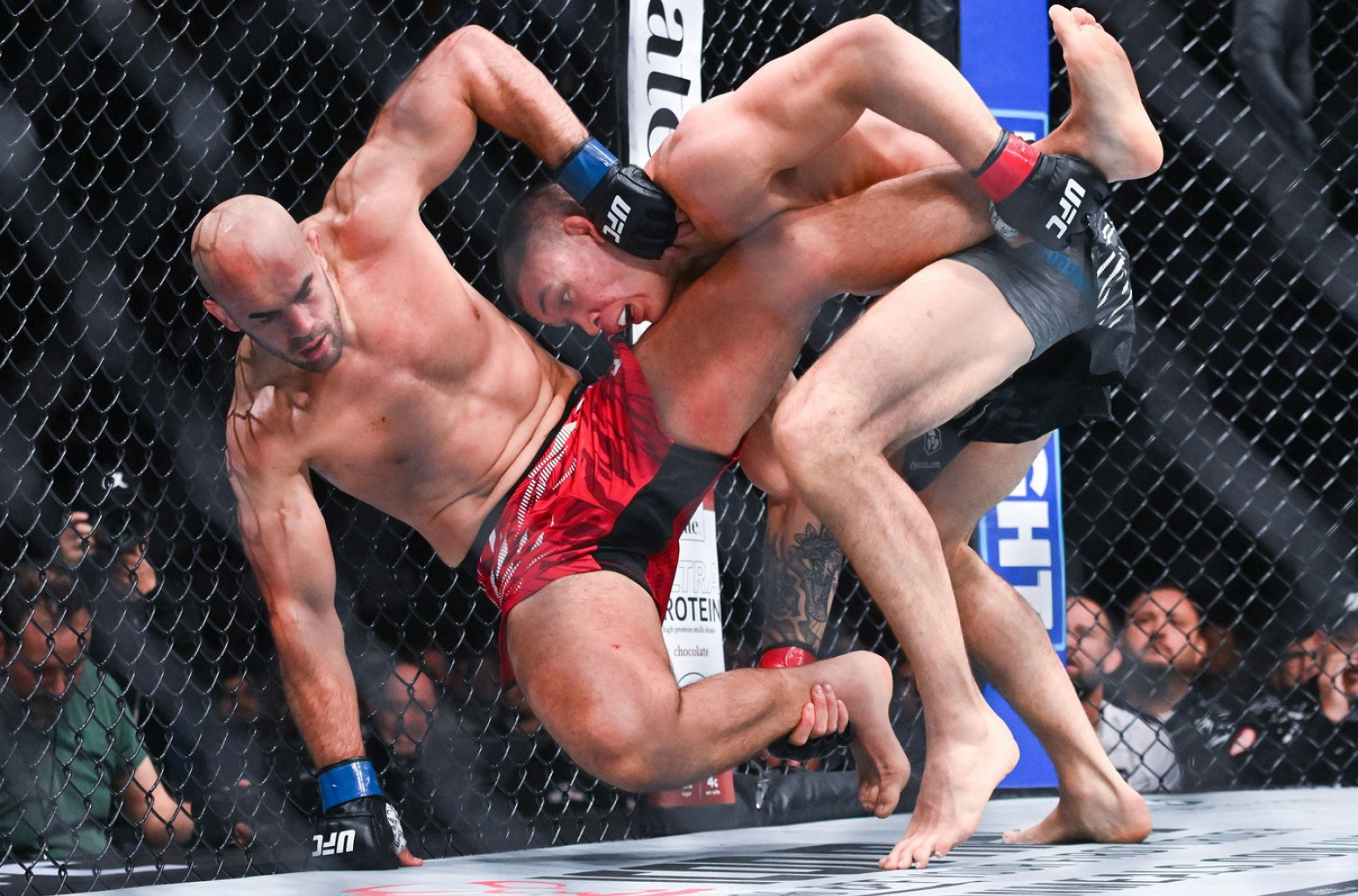 Brutalno: Hrvat "ugušen" za 3 minuta VIDEO