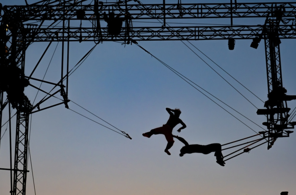 Užas u Nemačkoj: Poginula akrobatkinja usred cirkuske tačke