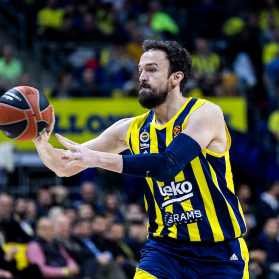 Dubai se pojačao pred Partizan – stigao centar