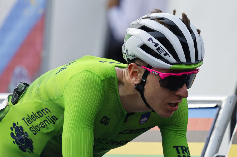 Čudesni Pogačar odbranio svetsku titulu VIDEO