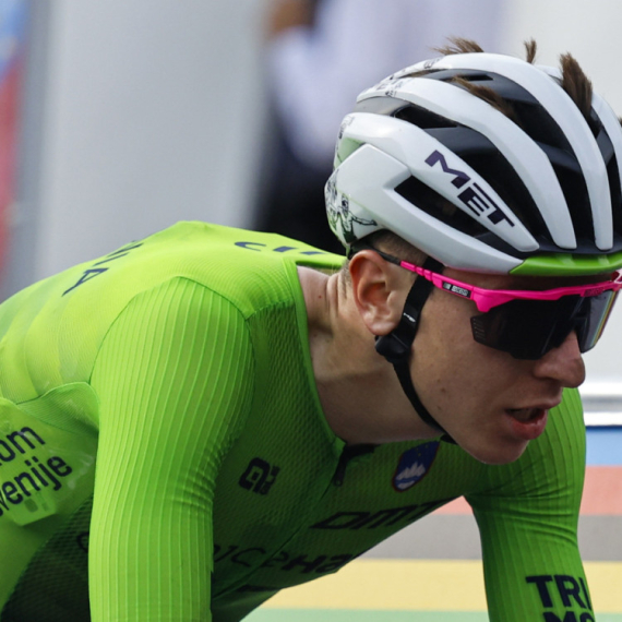 Čudesni Pogačar odbranio svetsku titulu VIDEO