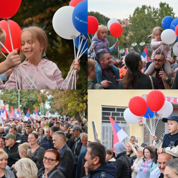 Srbija ustala protiv blokada: Ljudi se okupili u Sjenici, Užicu, Ćićevcu, Srbobranu, Požarevcu... FOTO/VIDEO