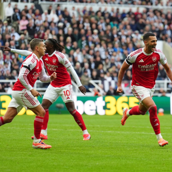 Korneri su Arsenalova najveća snaga – "tobdžije" prišle Liverpulu na -2 VIDEO