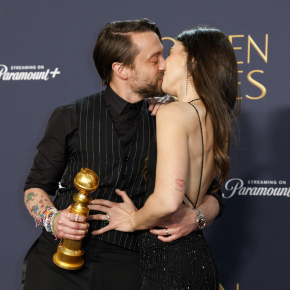 Javno je molio suprugu za treće dete: Slavni par objavio najlepšu vest, stiže beba FOTO