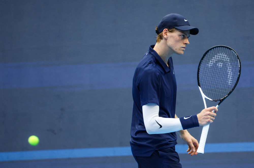 Siner rutinski do polufinala