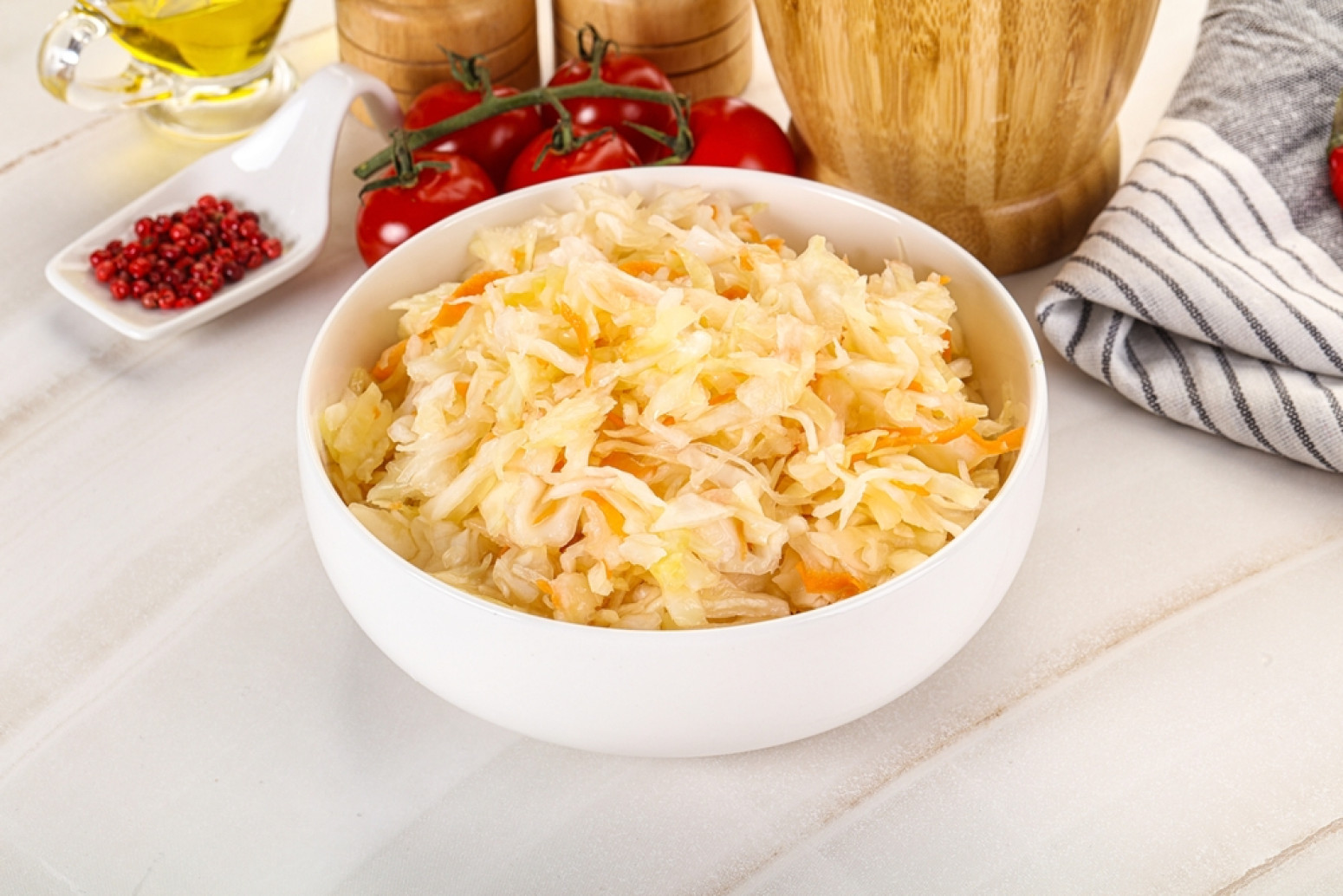 Niste ni svesni šta zapravo radite svom telu kada jedete kiseli kupus