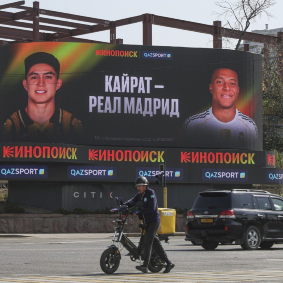 Real stigao u Kazahstan – Mbape i ekipa u "neverici" VIDEO