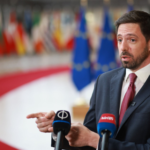 Mađarski diplomata pozvao Ukrajinu da se zbog mira odrekne dela teritorije