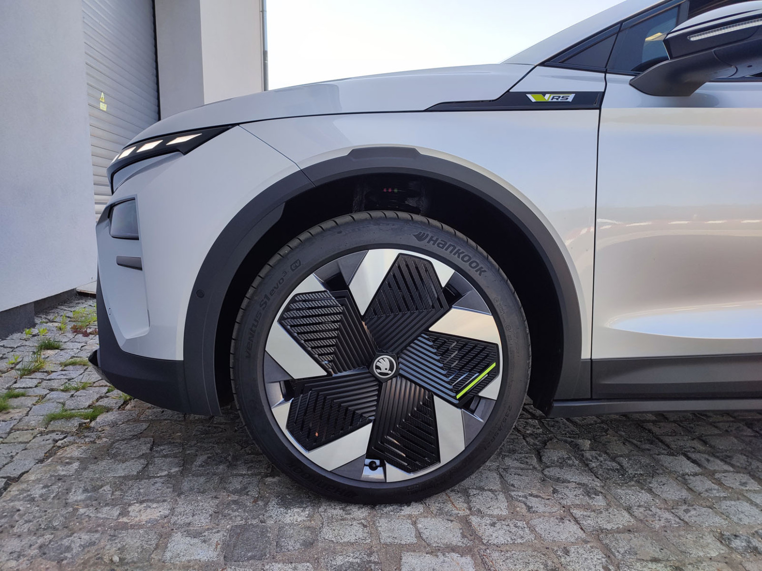 Prva vožnja: Škoda Elroq RS – ubrzanje pulsa